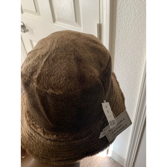 Bucket hat reversible leather crushable brown women